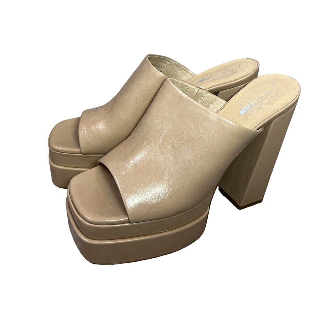 Jeffrey Campbell/Free People collab Platform Tan Slides, High Heel, SZ 10 W/ Box